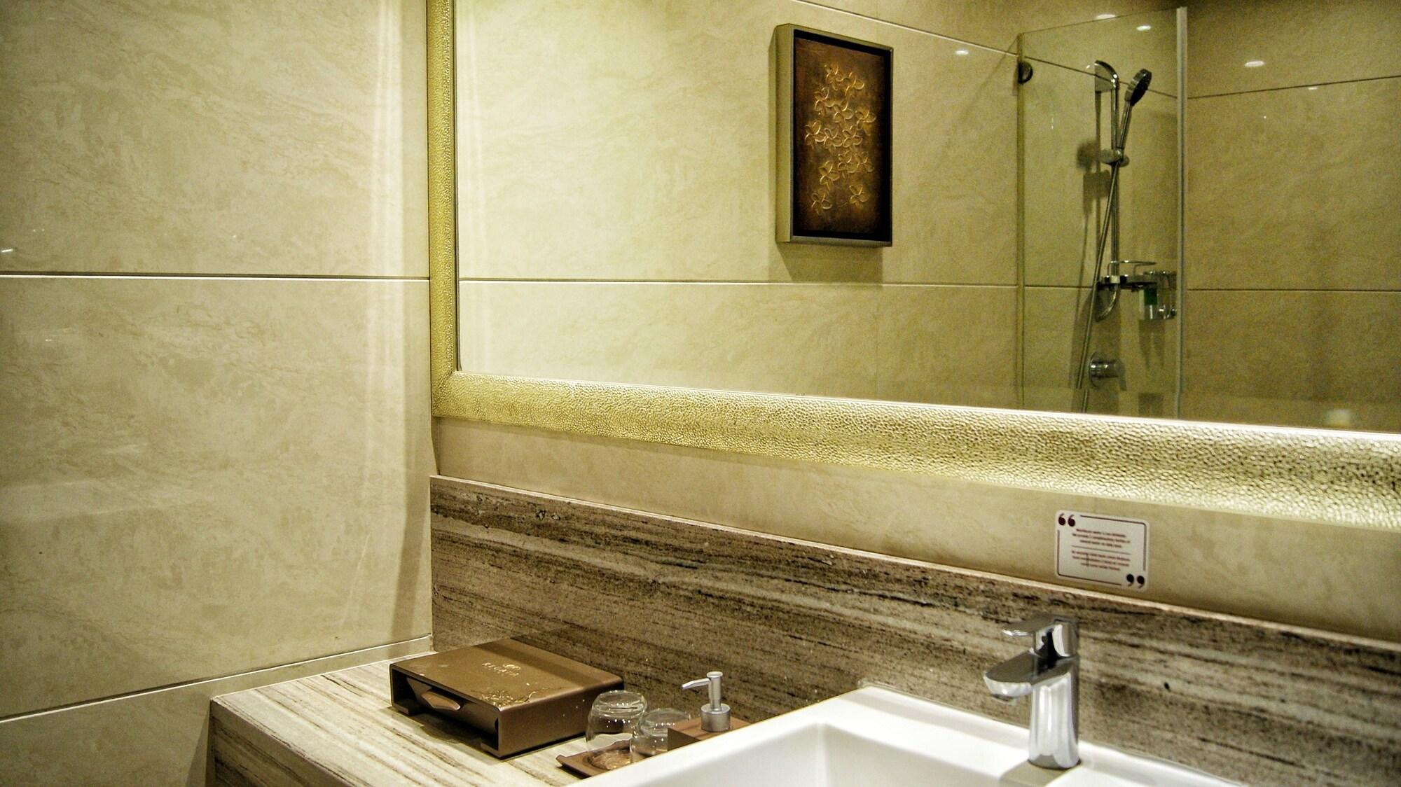 Belviu Hotel Bandung Eksteriør billede