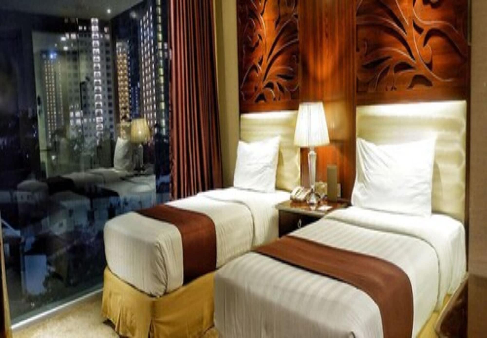 Belviu Hotel Bandung Eksteriør billede