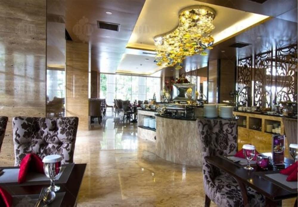 Belviu Hotel Bandung Eksteriør billede