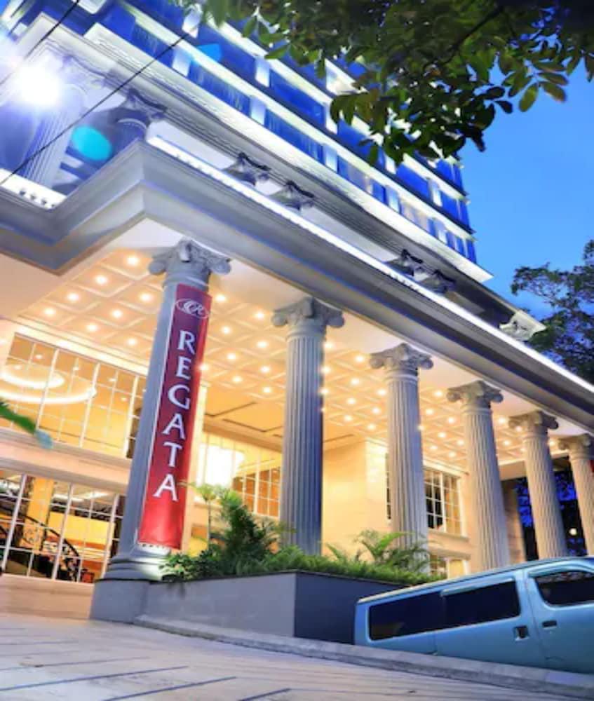 Belviu Hotel Bandung Eksteriør billede