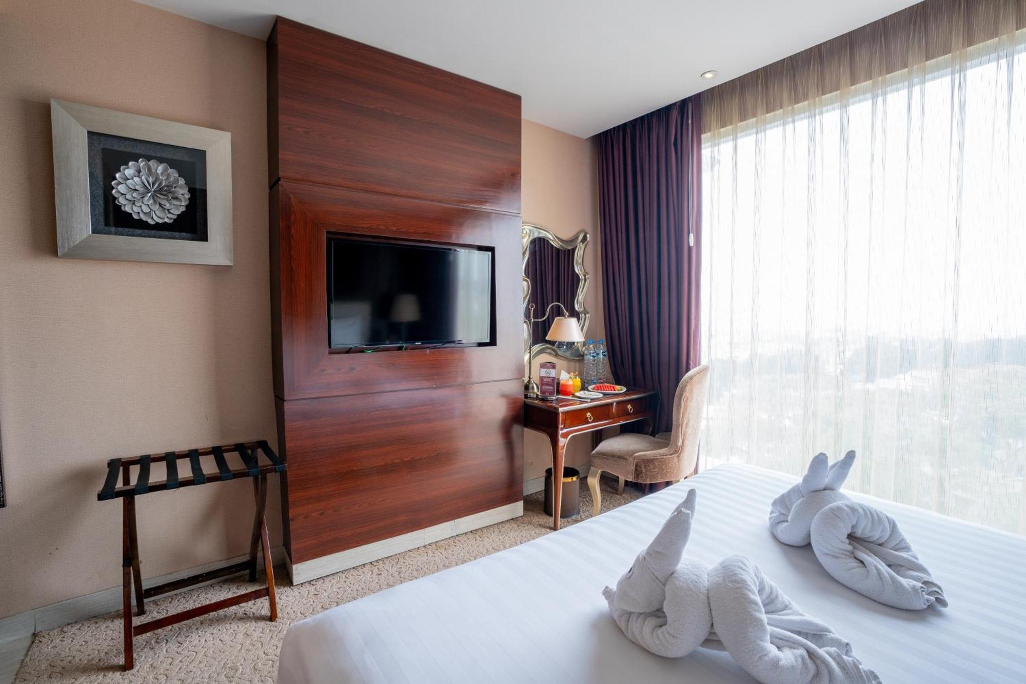 Belviu Hotel Bandung Eksteriør billede