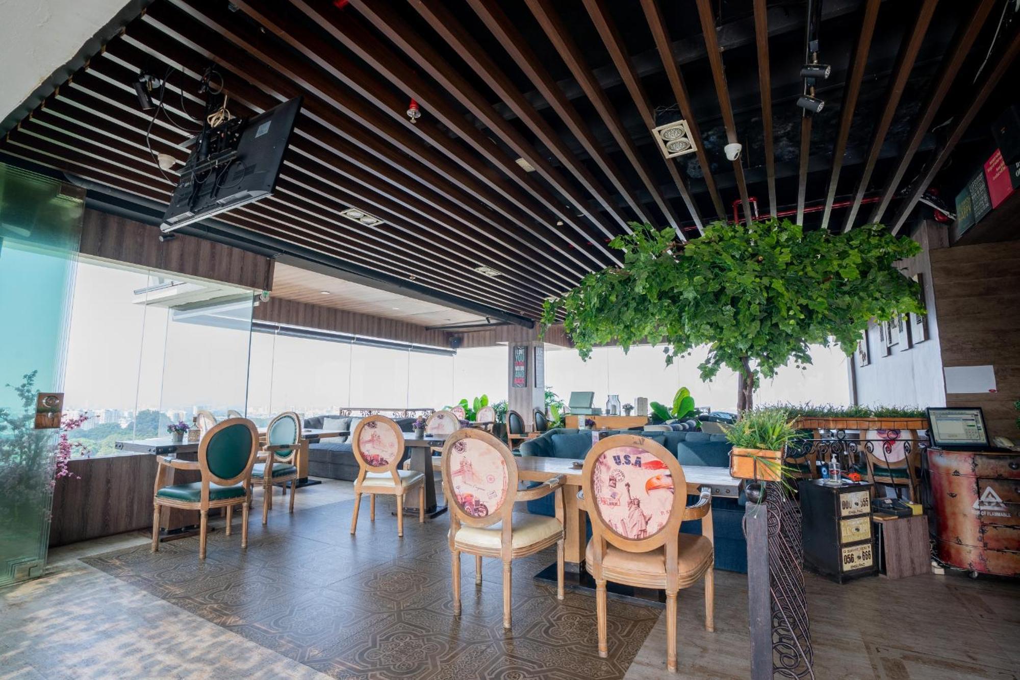 Belviu Hotel Bandung Eksteriør billede
