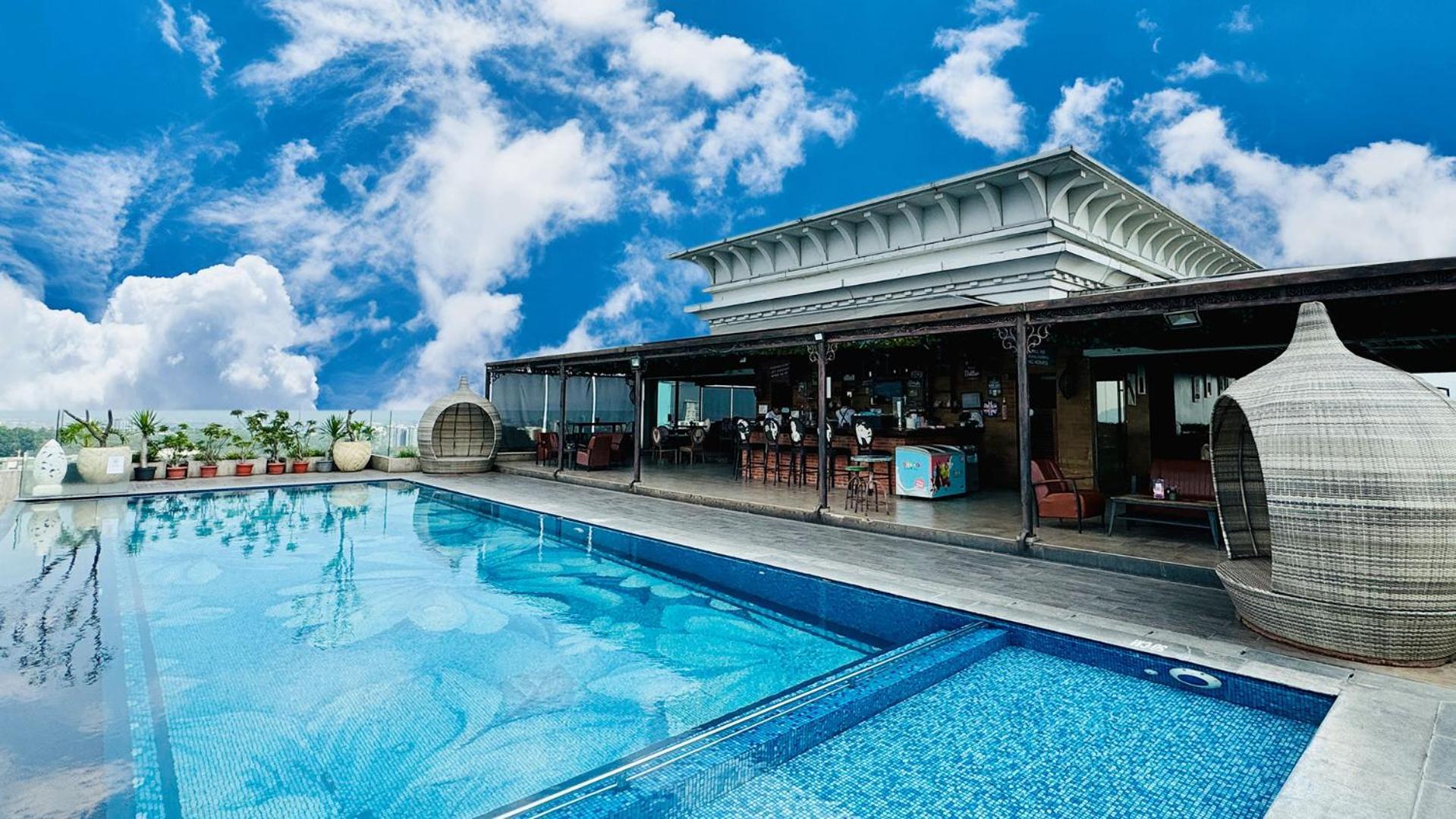 Belviu Hotel Bandung Eksteriør billede